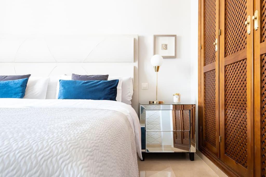 Luxuary Beachside 3Br Apartment ! Estepona Buitenkant foto